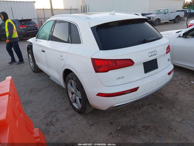 2018 AUDI Q5 WA1BNAFY4J2206015 Photo 2