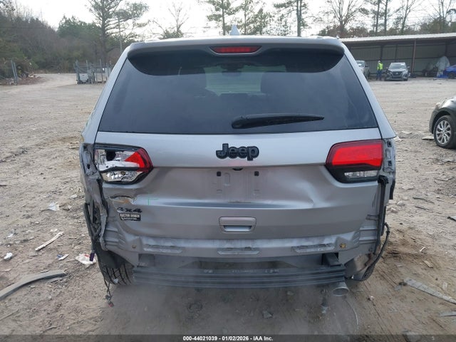 1C4RJFAGXJC332904 Jeep Grand Cherokee Altitude 4x4