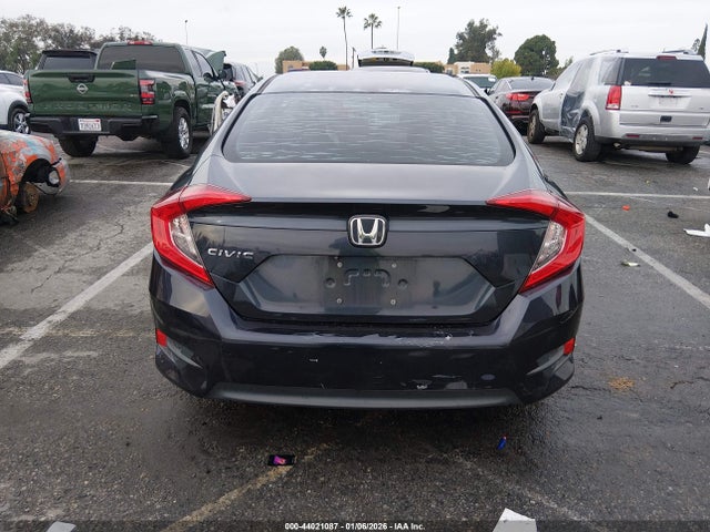 Honda Civic Lx 2018 2HGFC2F58JH603650 Image 17