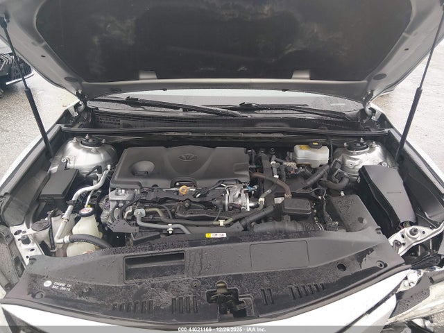 4T1B21HKXJU505807 Toyota Camry Hybrid Xle