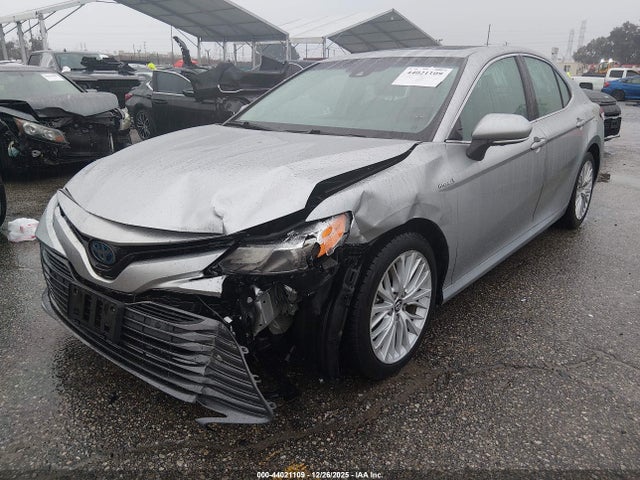 4T1B21HKXJU505807 Toyota Camry Hybrid Xle