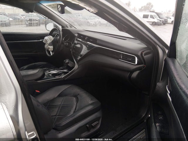 4T1B21HKXJU505807 Toyota Camry Hybrid Xle