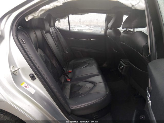 4T1B21HKXJU505807 Toyota Camry Hybrid Xle