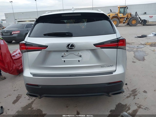 JTJYARBZ7K2126151 Lexus NX 300