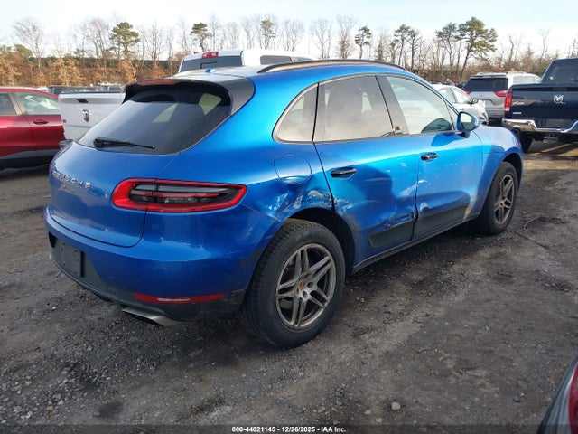 2018 PORSCHE MACAN WP1AA2A50JLB23951 Photo 3