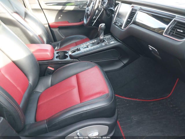 2018 PORSCHE MACAN WP1AA2A50JLB23951 Photo 4