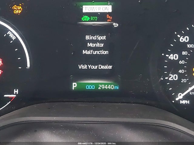 Toyota SIENNA LE 2024 5TDKRKEC0RS198991 Image 16