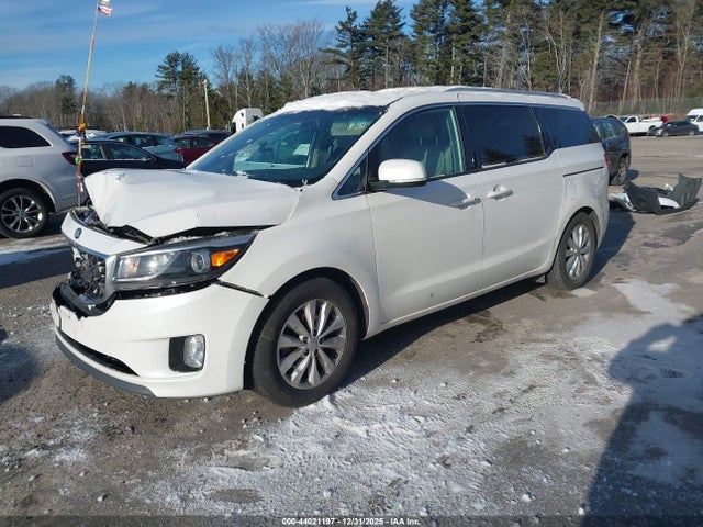 KIA SEDONA EX 2016 KNDMC5C19G6135303 Image 2