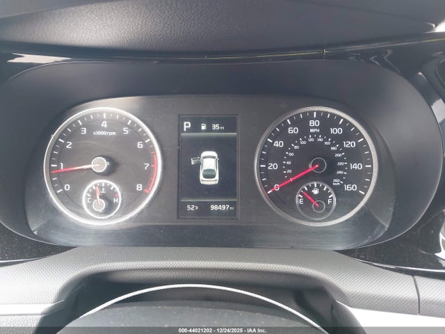 5XXG24J22NG123871 KIA K5 LX