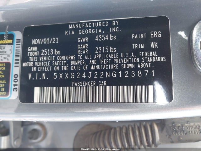 5XXG24J22NG123871 KIA K5 LX