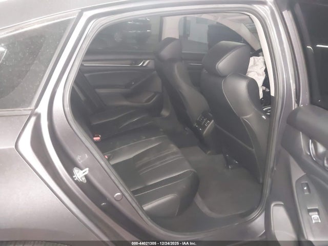 1HGCV2F9XMA033864 Honda Accord Touring