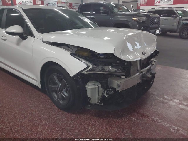 5XXG24J29MG022437 KIA K5 LX