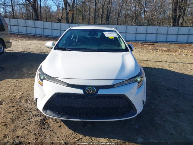44021316 :رقم المزاد ، 5YFEPMAE5MP187248 vin ، 2021 Toyota Corolla Le مزاد بيع