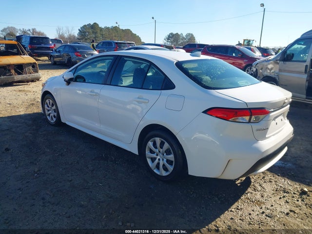44021316 :رقم المزاد ، 5YFEPMAE5MP187248 vin ، 2021 Toyota Corolla Le مزاد بيع
