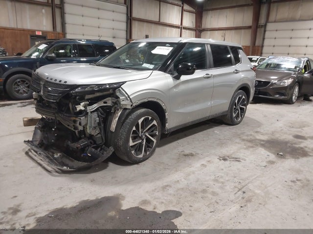 2022 MITSUBISHI OUTLANDER JA4J4UA8XNZ026493 Photo 1