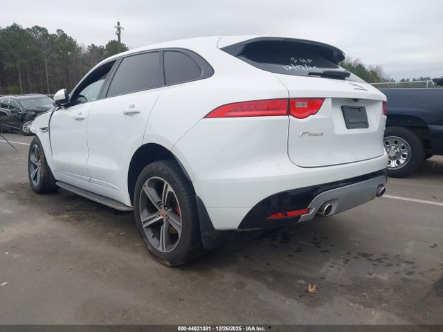 2017 JAGUAR F-PACE SADCM2BV4HA898103 Photo 2