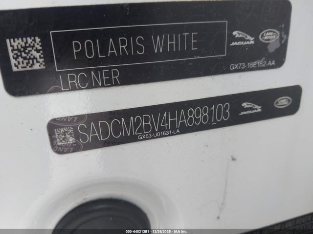 2017 JAGUAR F-PACE SADCM2BV4HA898103 Photo 8