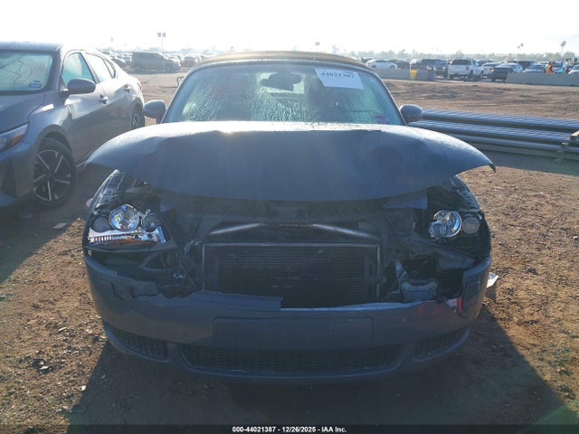 2002 AUDI TT TRUTC28N921038328 Photo 5