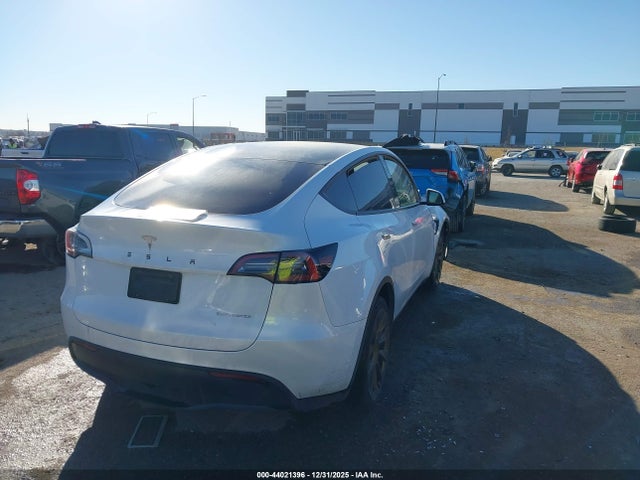 2023 TESLA MODEL Y 7SAYGAEE7PF629651 Photo 3