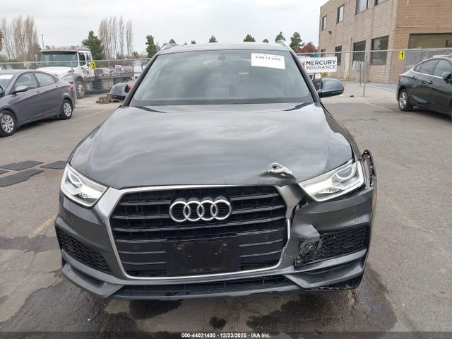 WA1BCCFS2JR029551 Audi Q3 2.0t Premium/2.0t Sport Premium