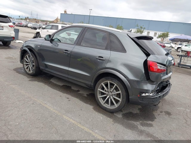 2018 AUDI Q3 WA1BCCFS2JR029551 Photo 2