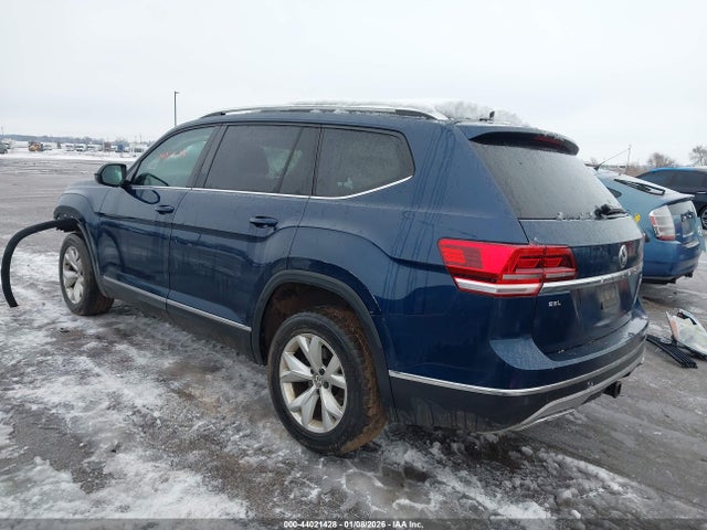 44021428 :رقم المزاد ، 1V2MR2CA1JC537417 vin ، 2018 Volkswagen Atlas 3.6l V6 Sel مزاد بيع
