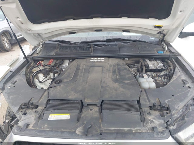 2017 AUDI Q7 WA1LHAF76HD051677 Photo 9