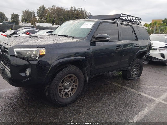 2020 TOYOTA 4RUNNER JTEBU5JR6L5830976 Photo 1