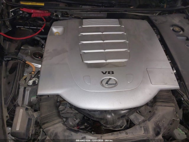 Lexus LS 460 2016 JTHCL5EF2G5025993 Image 10