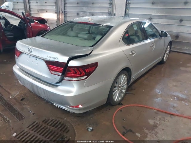 Lexus LS 460 2016 JTHCL5EF2G5025993 Image 4