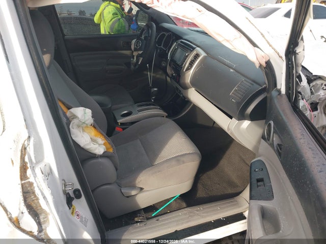 Toyota Tacoma Prerunner 2015 5TFTX4GN7FX045339 Image 5