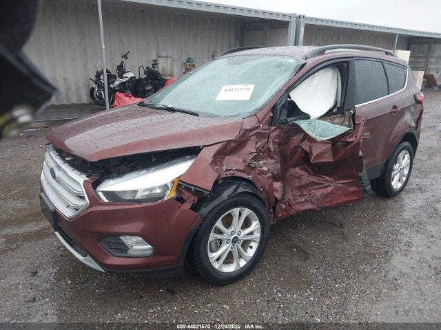 1FMCU9GD8JUA75095 Ford ESCAPE SE