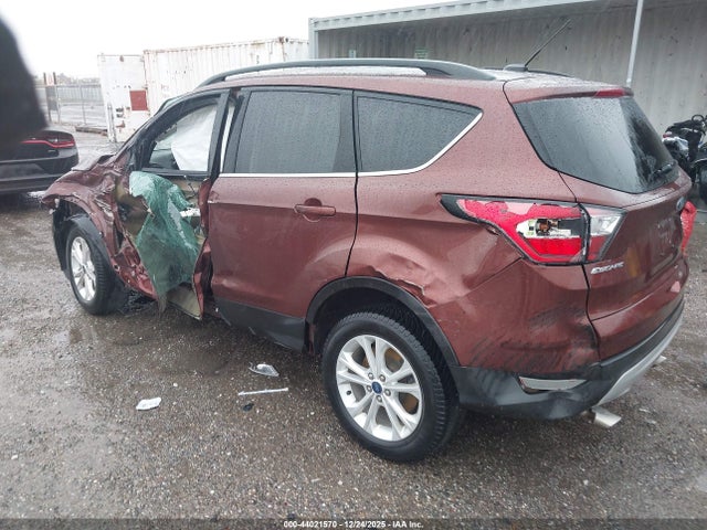 1FMCU9GD8JUA75095 Ford ESCAPE SE