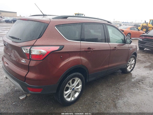 1FMCU9GD8JUA75095 Ford ESCAPE SE