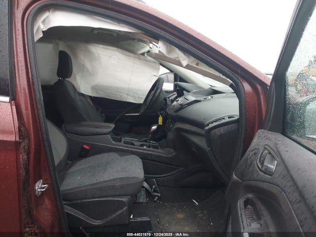 1FMCU9GD8JUA75095 Ford ESCAPE SE