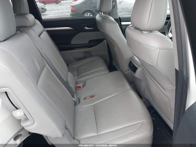 Toyota Highlander Xle 2018 5TDJZRFH2JS898644 Image 8
