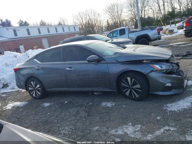 1N4BL4DW5NN304236 Nissan Altima Sv Intelligent Awd