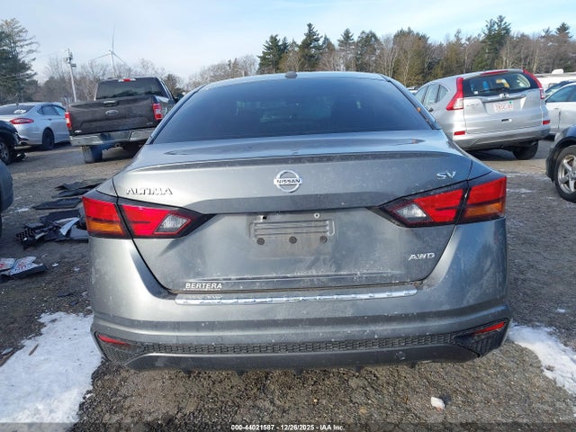 1N4BL4DW5NN304236 Nissan Altima Sv Intelligent Awd