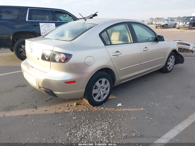 2007 MAZDA MAZDA3 JM1BK12F671716979 Photo 3