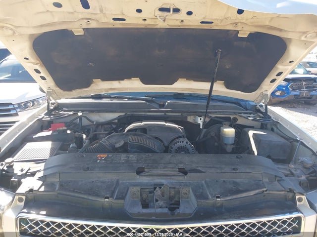 2011 CHEVROLET TAHOE 1GNSCCE09BR382240 Photo 9