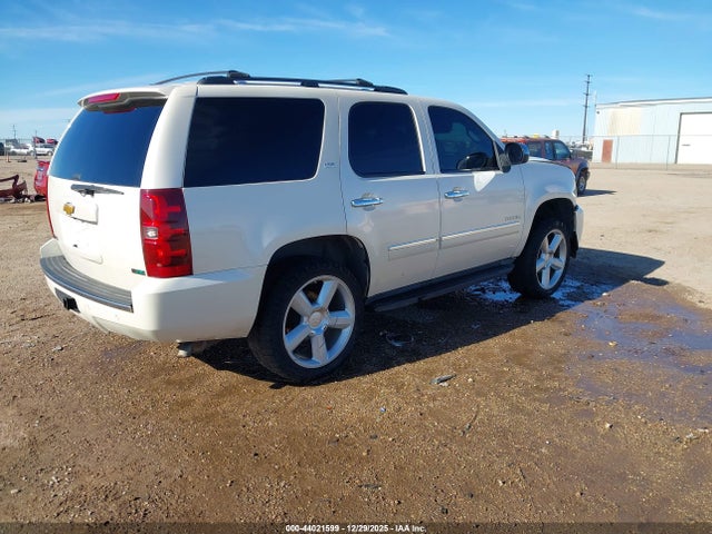2011 CHEVROLET TAHOE 1GNSCCE09BR382240 Photo 3