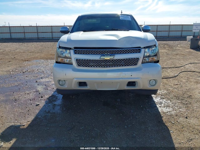 2011 CHEVROLET TAHOE 1GNSCCE09BR382240 Photo 5