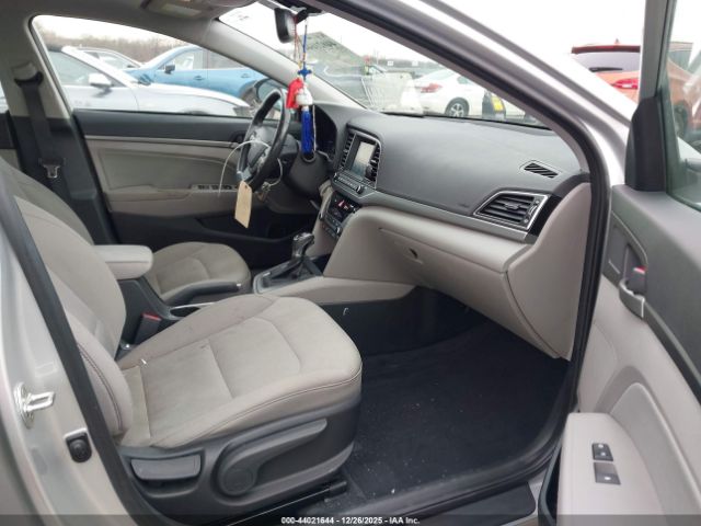 2018 HYUNDAI ELANTRA 5NPD84LF2JH291249 Photo 4