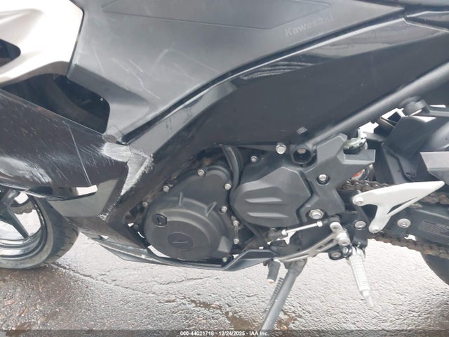 Kawasaki EX400 2019 JKAEXKH14KDA32548 Image 9