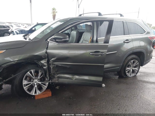 Toyota Highlander Xle V6 2014 5TDKKRFH7ES015491 Image 14