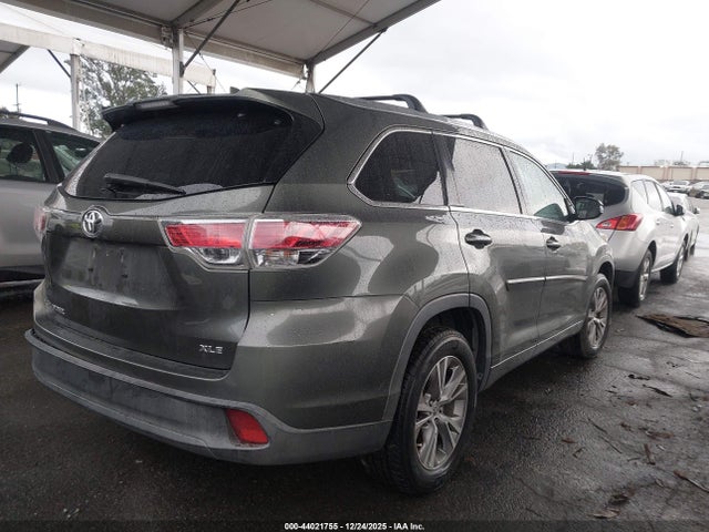 Toyota Highlander Xle V6 2014 5TDKKRFH7ES015491 Image 4