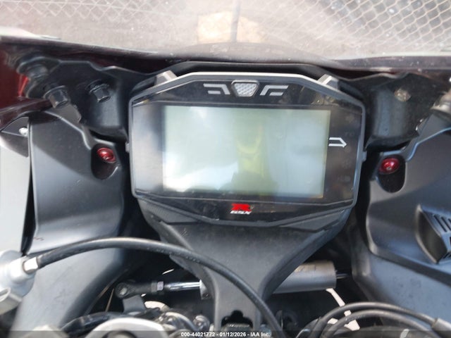 Suzuki GSX-R1000 2017 JS1DM11B2H2101675 Image 7