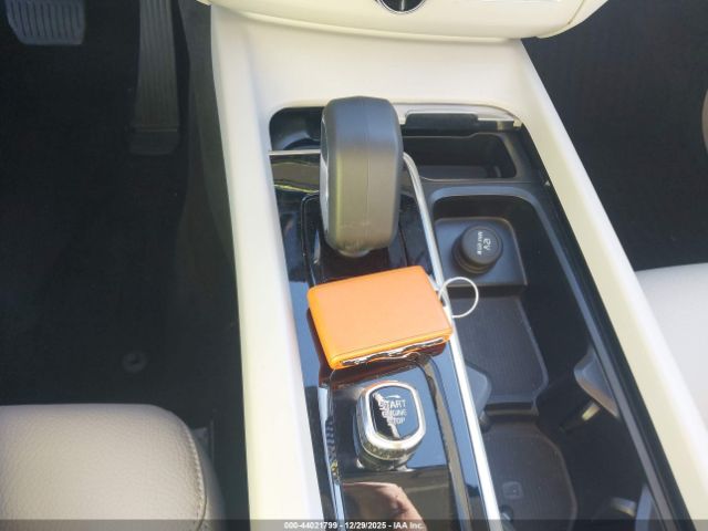 2023 VOLVO XC60 YV4L12DV2P1254581 Photo 10