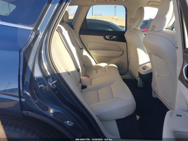 2023 VOLVO XC60 YV4L12DV2P1254581 Photo 7