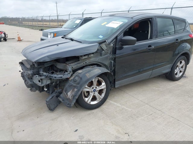 Ford ESCAPE S 2014 1FMCU0F71EUE57143 Image 2
